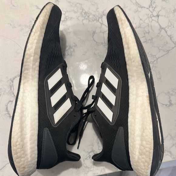 Adidas Black and White Running Shoes sz 10.5 - Picture 5 of 7